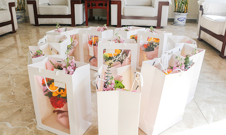 愛在三八節(jié)，情暖半邊天 濟(jì)南賽成為女員工送上節(jié)日祝福